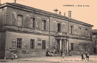 L'Hôtel de Ville 
