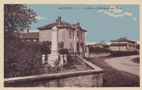 La Mairie et le Monument aux Morts