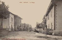 Joyeux - Le Village