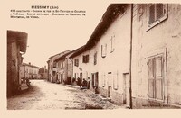 Une Rue du Village