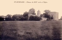 Château du XIIIe siècle et l'Église
