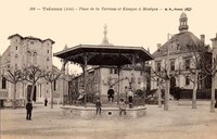 Place de la Terrasse et Kiosque à Musique