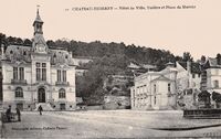 Hôtel de Ville -Théâtre et place du Marché