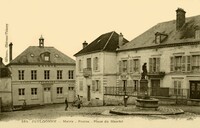Mairie - Poste - Place du Marché
