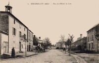 Escurolles - Rue de L'Hôtel de Ville