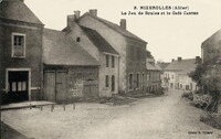 Nizerolles - Le Jeu de Boules et le Café Carton
