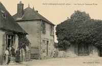 Les Portes de L'ancienne Eglise