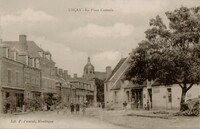Urçay - La Place Centrale