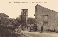 Mallefougasse-Augès - Le Clocher et la Place des Tilleuls