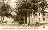 Soyons - La Place, les Écoles et la Grande Rue
