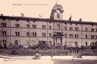 Façade du Lycée de Garçons