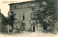 L'Hôtel de Ville 