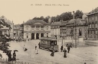 Hôtel de Ville et Place Turenne