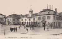L'Hôtel de Ville 