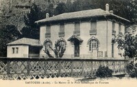 Lastours - La Mairie et le Pont Métallique de Fournes