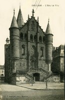 L'Hôtel de Ville 