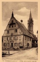 L'Hôtel de Ville et l'Église