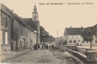 Harskirchen - Salutations de Harskirchen-rue principale avec église