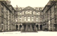 L'Hôtel de Ville 