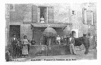 Fontaine à L'Intérieure de la Ville