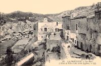 L'Hôtel de Ville et Rue Porte Eygières