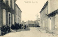Vernègues - Grande Rue
