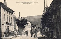 Ferrières-Saint-Mary - La Grande Rue