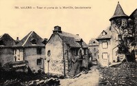 Salers - Tour et porte de la Martille,  Gendarmerie