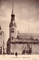 L'Hôtel de Ville 
