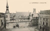 L'Hôtel de Ville 