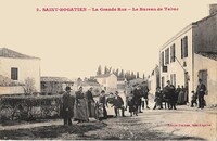 Saint-Rogatien - La Grande Rue le Bureau de Tabac