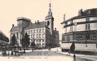 L'Hôtel de Ville 