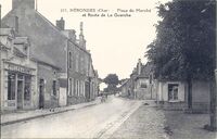 Place du Marché et Route de la Guerche