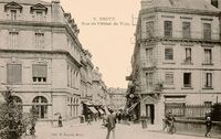 L'Hôtel de Ville 