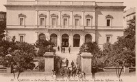 La Préfecture - Une visite à Monsieur le Préfet -Sortie des Officiers