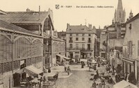 Halles Centrales . Rue Claude Ramey