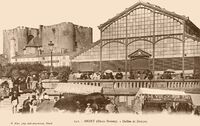 Halles et Donjon