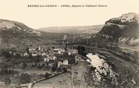 Cour depuis le château Simon