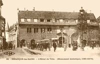 L'Hôtel de Ville 