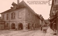 Hôtel de Ville et Grande Rue