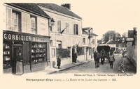 La Mairie et les Ecoles des Garçons