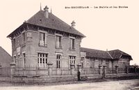 La Mairie et les Ecoles