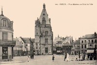 Place Métezeau et Hôtel de Ville