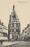 L'Hôtel de Ville 