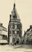 L'Hôtel de Ville 