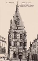 L'Hôtel de Ville 