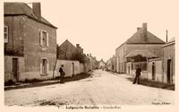 Loigny-la-Bataille - Grande Rue