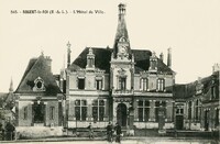 L'Hôtel de Ville 