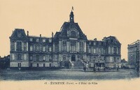 L'Hôtel de Ville 