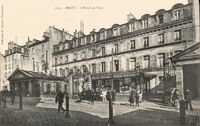 L'Hôtel de Ville 
